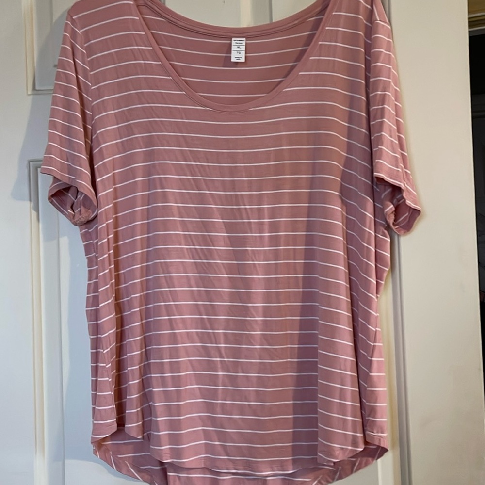 Old navy luxe tee
